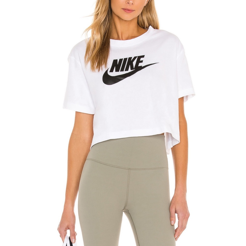 Like New Nike NSW Essential Crop Tee Size Small in White